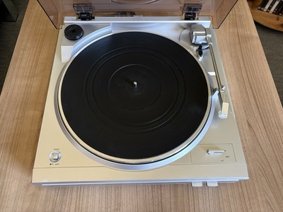 Denon DP-29F Plattenspieler, Vollautomatisch, Riemenantrieb, Silber