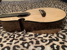 cuatro puertorrique o Puertorrican Cuatro Guitar