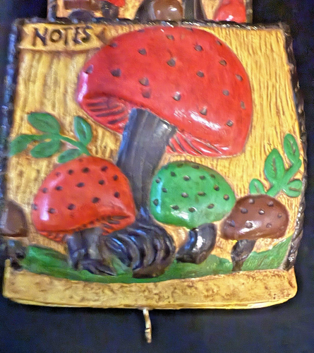 Vtg 1970's Funky Groovy 3D Plaster Mushroom Wall Mount Mail Holder/key hook, HVY - Picture 2 of 12