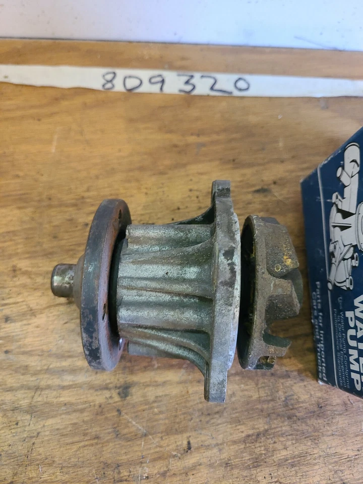 Bomba de agua del motor Beck/Arnley 131-1117 para Toyota Corona MK II, etc. Foto 2 de 4