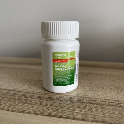 Amazon Basic Care All Day Allergy Relief Cetirizine HCI 10mg 300 CT Exp 03/2027
