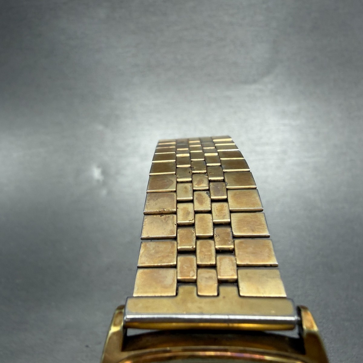 Citizen Exceed Watch Men 29mm Silver Dial Gold Tone Date 4-795423