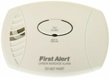 First Alert CO400 Carbon Monoxide Alarm Detector