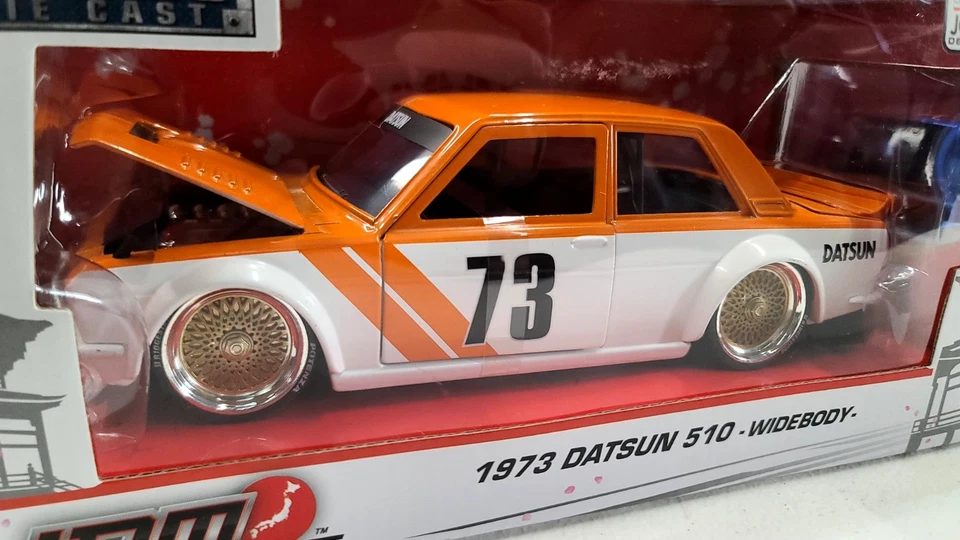 JADA JDM TUNERS 1973 Datsun 510 Widebody Blue, Orange And Red Model's Lot of 3 - Image 4 of 4