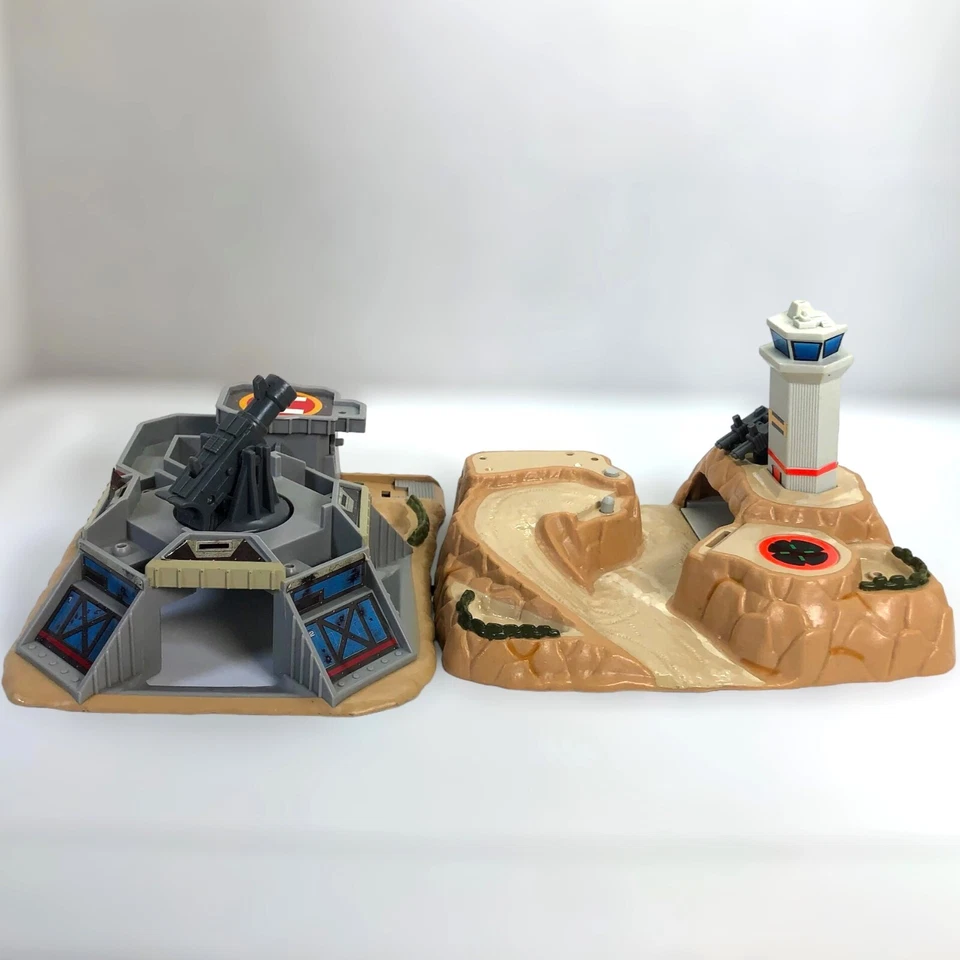 Galoob Vehicles Micro Machine Battle Zones Eagle Ridge Stratofortress Incomplete - Image 2 of 4