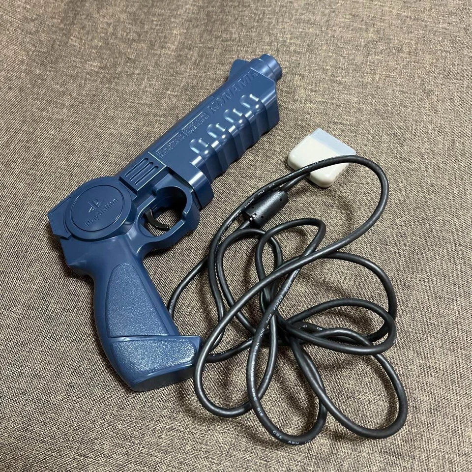 KONAMI Hyper Blaster Light Gun Controller Game PlayStation PS1 PS2 - Image 2 of 4