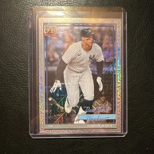 2025 Topps Series 1 Aaron Judge Yankees Mojo 1990 Chrome Silver Card #T90C-82