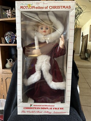 1990 Telco Motion-ettes Animated 24''Christmas Caroler Girl Candle Light RedDress