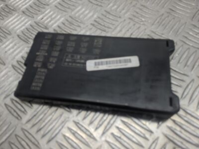 Toyota Corolla T3 Vvti 2004 Fuse Box Cover