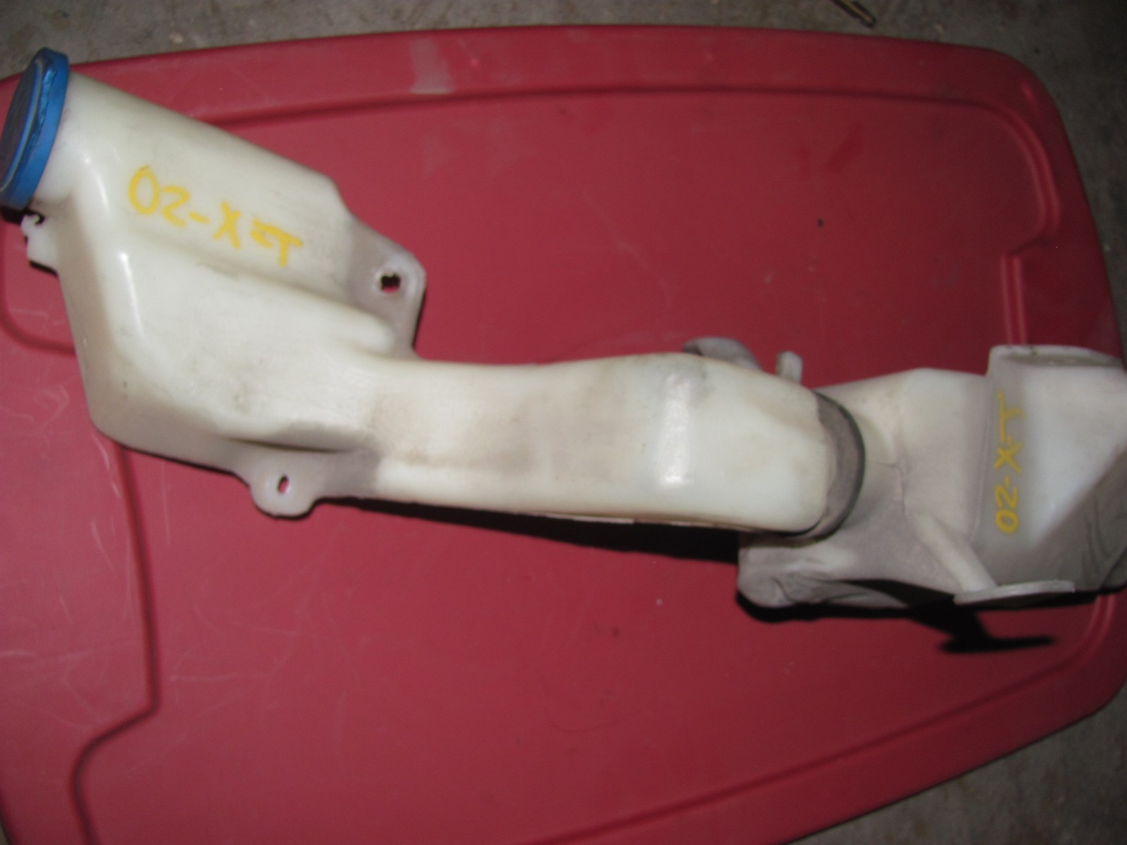 JAGUAR XTYPE WINDSHIELD WASHER RESERVOIR 2001200220032004 eBay