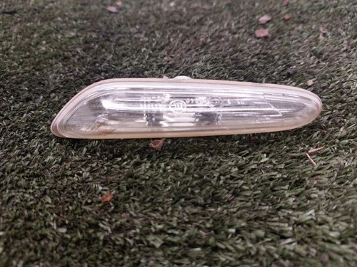 BMW 3 Coupe E92 Kotflügelblinker vorne rechts 7253325 63137253325 2.00 34248335