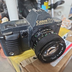 Canon T70 Avec Top - Appareil Photo Reflex Argentique - Occasion - Mise Au Point Manuelle