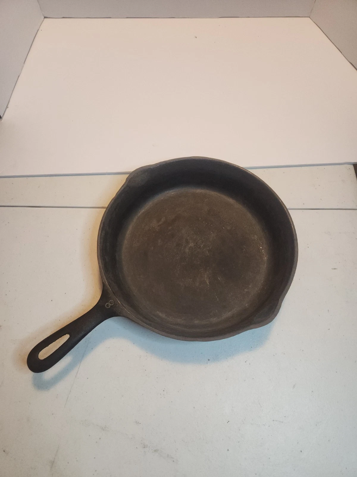 Vintage 10.5" Cast Iron Skillet Made In The USA no.8