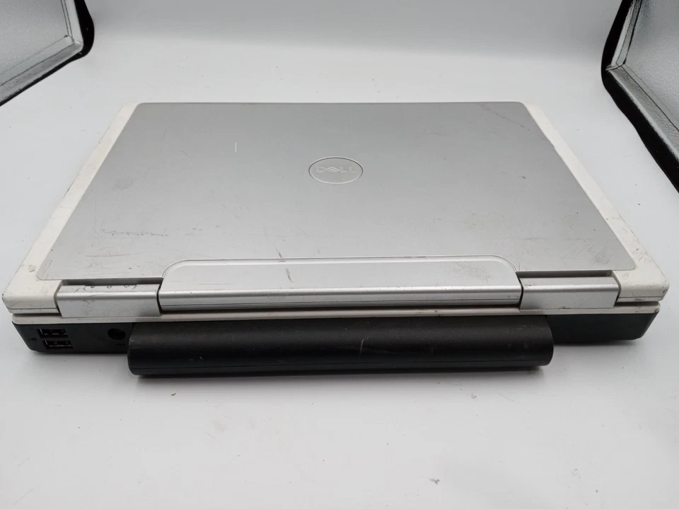 Dell Inspiron 630m 14" Laptop Intel Pentium 2GB RAM 60GB HDD WinXP - READ -RR - Image 4 of 4