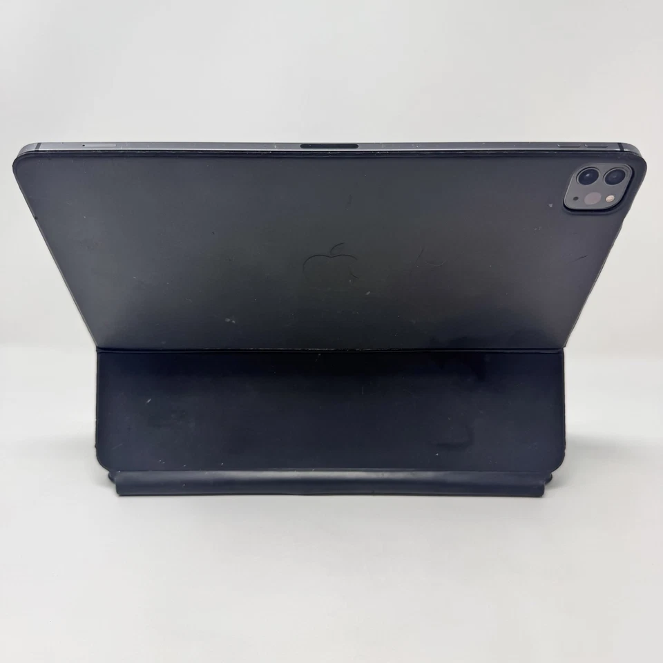 Apple iPad Pro 12.9" 3ª Generación 256GB WiFi Gris + Teclado Mágico Paquete Tableta Foto 3 de 4