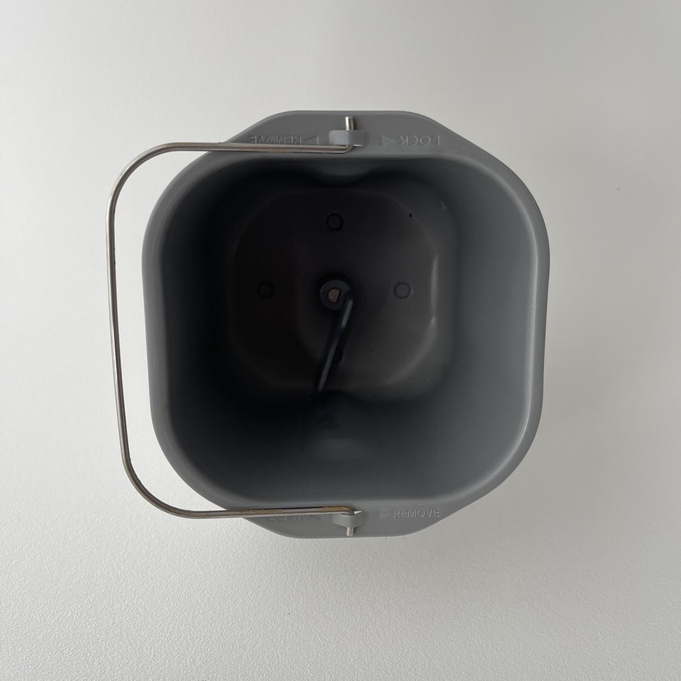 Breadman Bread Maker Machine Replacement Pan and Kneading Paddle for