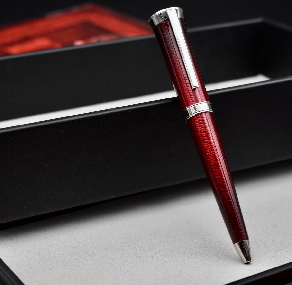 CARTIER Art Decor Style Couture Decor Red Lacquer Mother of Pearl