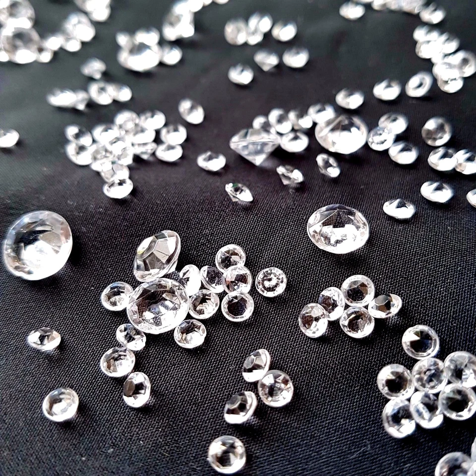 2000 x Cristales Dispersos de Boda Transparente Decoración Diamante Confeti Tamaños Surtidos Foto 2 de 3