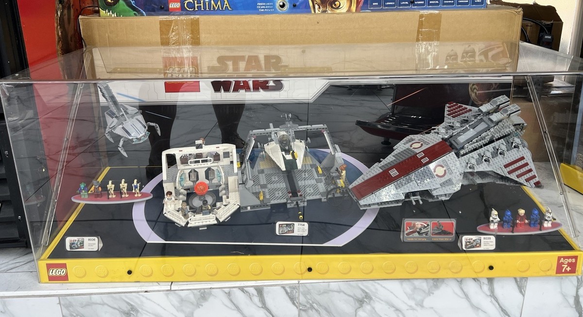 LEGO STORE DISPLAY STAR WARS 8036 7754 8039 LEGOS DISCONTINUED