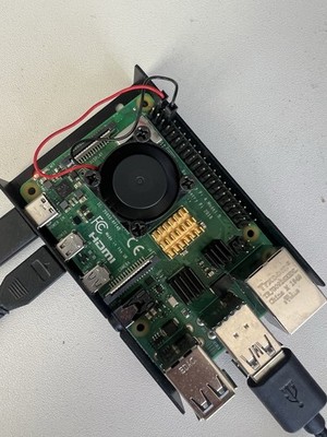 Raspberry Pi 4 8GB Model B + Case + Fan + 64gb MicroSD