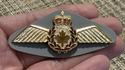RCAF Royal Canadian Air Force Wings Military Badge Pin William Scully 