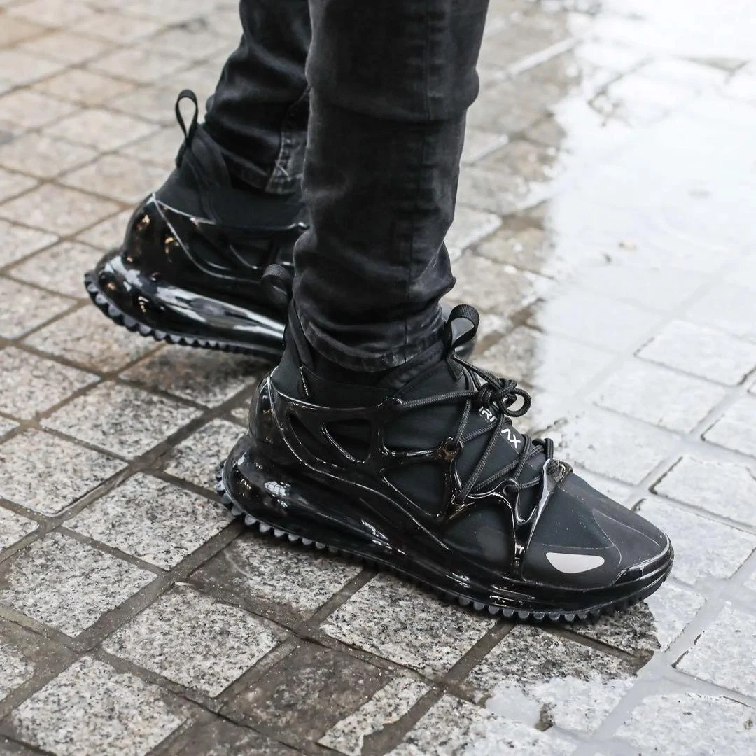 Nike Air Max 720 Horizon Gore-Tex Triple Black for Sale 