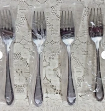 Oneida JOANN Flatware Set of 4 SALAD Forks - New ( open stock )