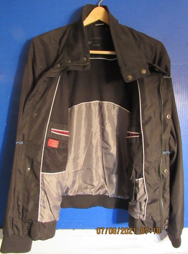 Lined Jacket. Mock Neck Sport Pockets 