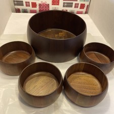 VTG DID Solid American Walnut Serving Salad Bowl  small 4 set of bowl set.