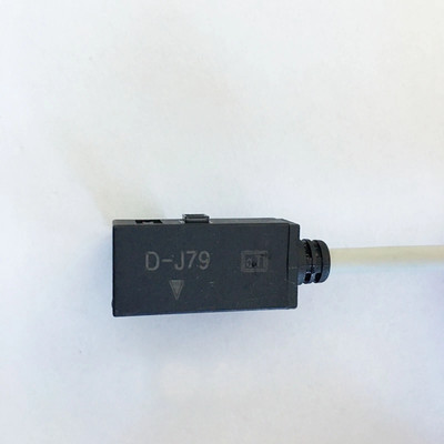 1PCS NEW SMC D-J79L 2-Wire Pneumatic Auto Switch 40mA Max. Current, 24V dc Max 