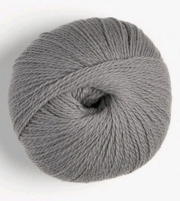 Silver Knit Picks Palette Fingering Weight Yarn 100% Peruvian Wool 231y