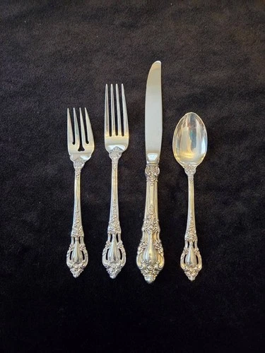 Eloquence by Lunt Sterling Silver Flatware Set for 8 Service 35 pieces New