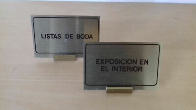 Used - Two Display Plates For Stores - Item For Collectors