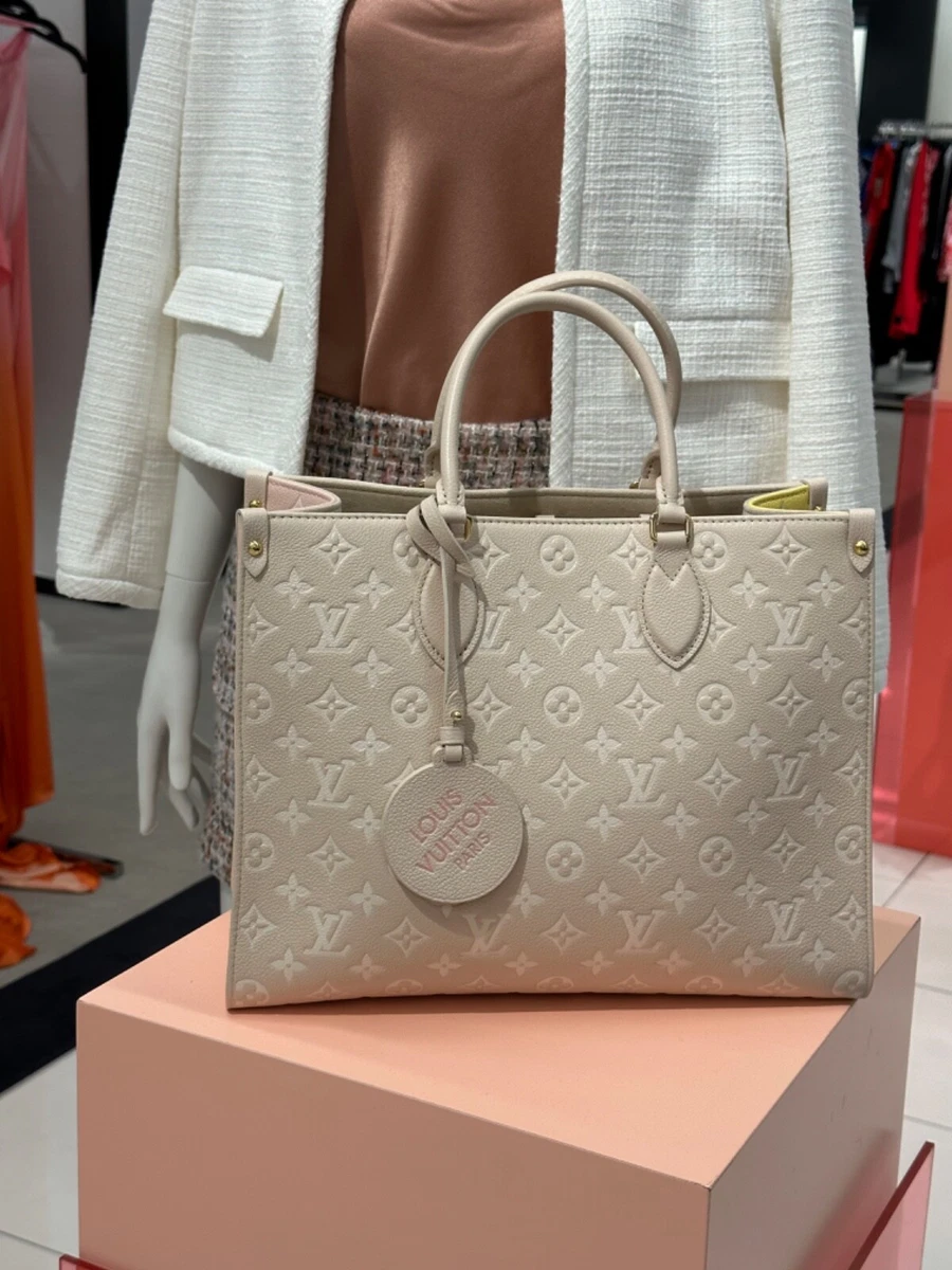 Louis Vuitton Neverfull MM Tote Bag Printed And Embossed Grained