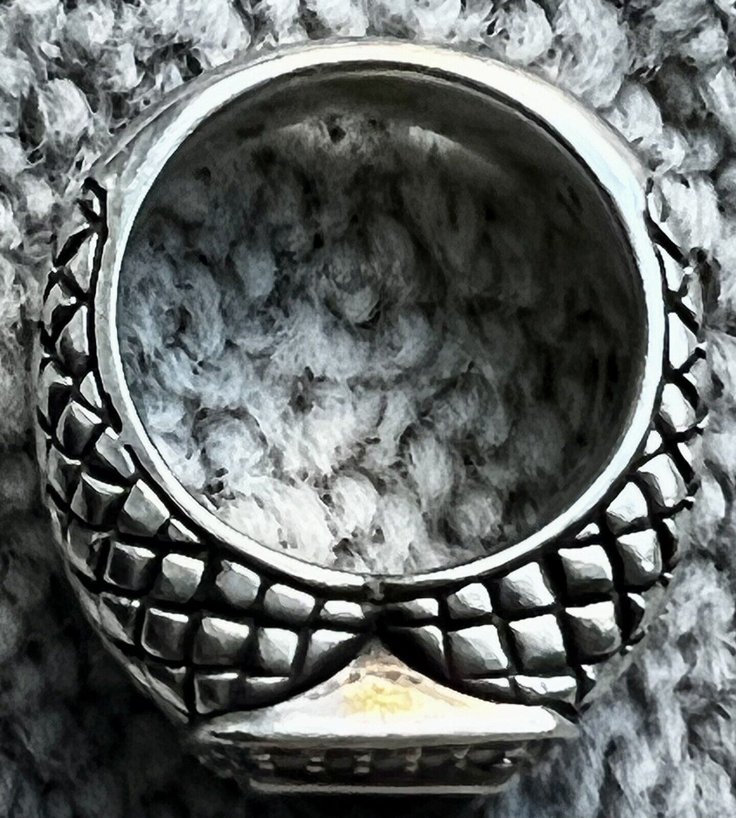 AUTH SCOTT KAY SILVER, DIAMOND & OLIVE QUARTZ RING - image 3