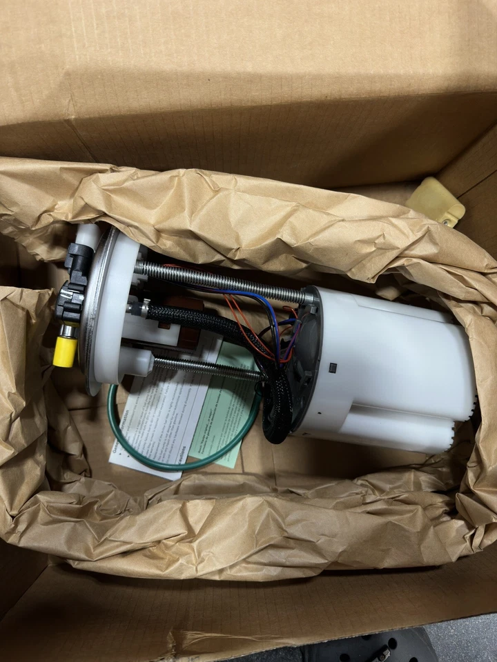 Conjunto de módulo de bomba de combustible - Bosch 67792 - FOOHK01087 Chevy, GMC, Colorado, Canyon09-12 Foto 2 de 4