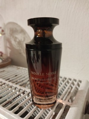 Yves Rocher Eau De Parfum Vanille Noire Spray 50 ml Voll 