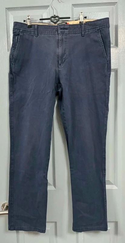 Dockers navy blue Ultimate Chino Smart 360 Flex trousers W34 L32 image 2