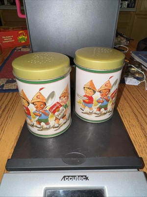 #ad Vintage 90’s Campbell’s Soup Co. Salt and Pepper Shaker Tins Set w Lids Handles $12.50