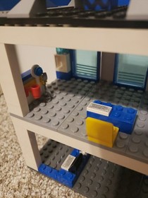 Lego City Police Sets 60046, 60047 Plus Extras Read Description 