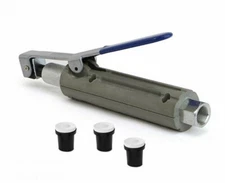Abrasive Blaster Sandblaster Nozzle with 3 Ceramic Tips 1/4'' N.P.T Air Inlet