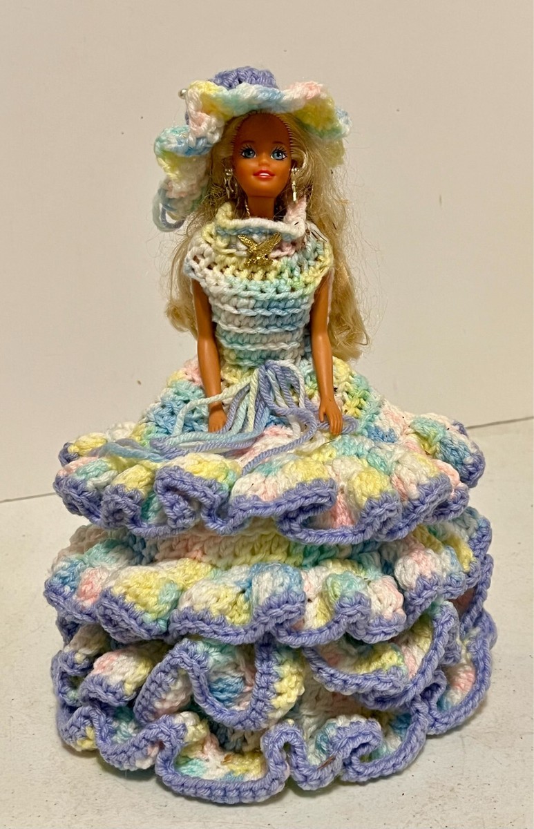 BARBIE Mid Century 70's Doll 12'' Crocheted toilet paper cover