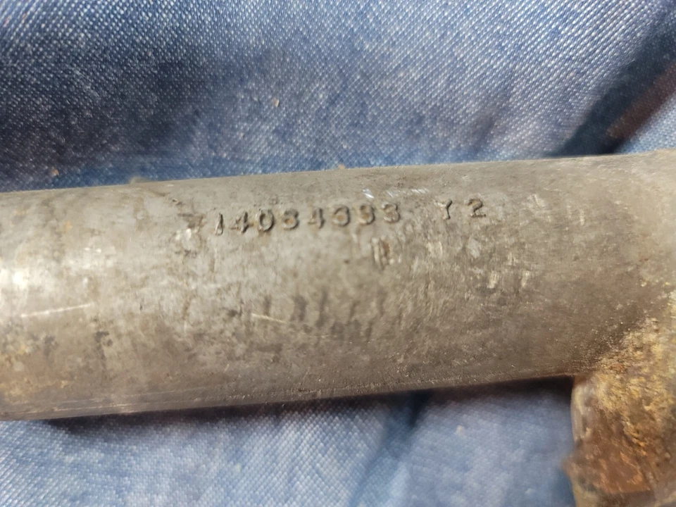 GM Termostato Carcasa Cuello Agua 14084383 1985-1991 Chevrolet Corvette Camaro Foto 2 de 4