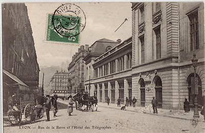 CPA -69- LYON - Place Le Viste et rue de la Barre