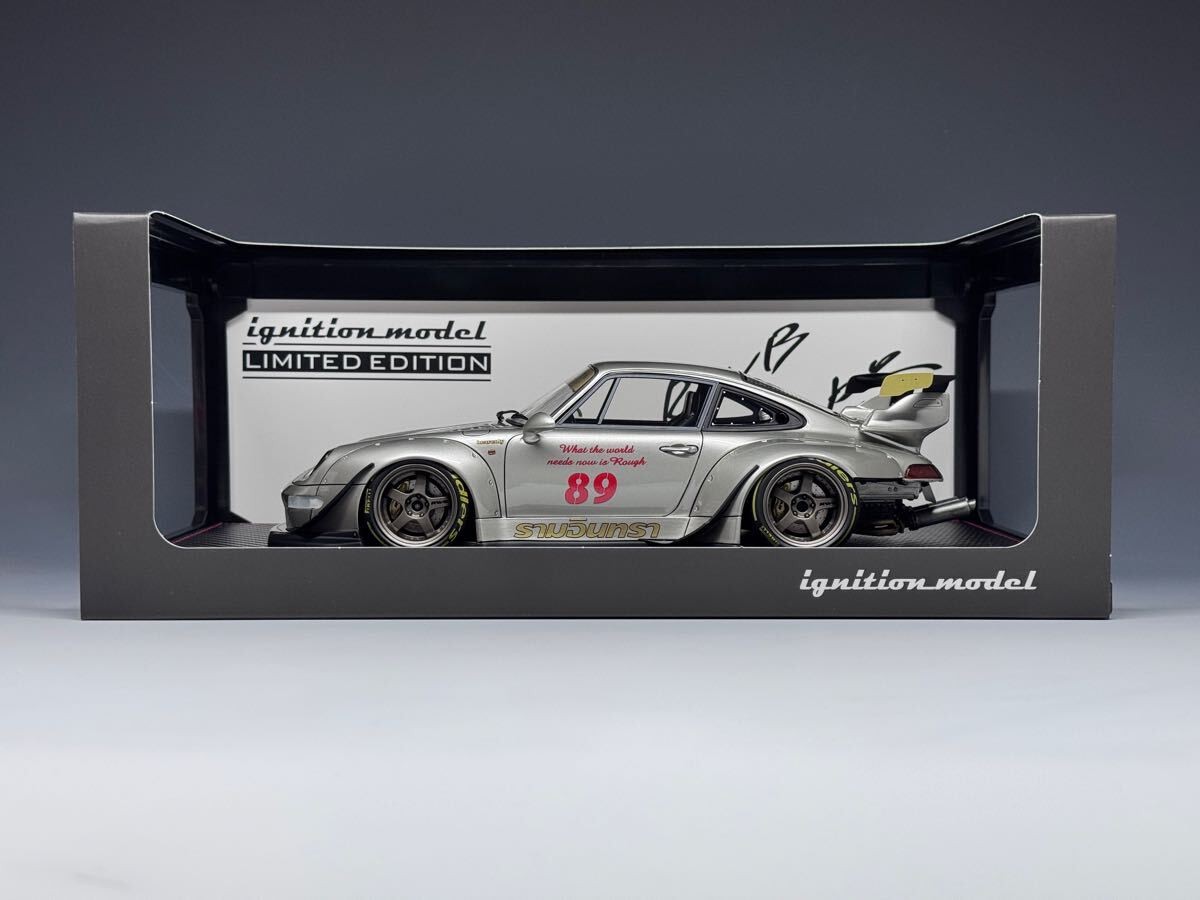 Included Ig 1/18 Rwb 993 Silver 89 2719 Mr. Nakai With Chair