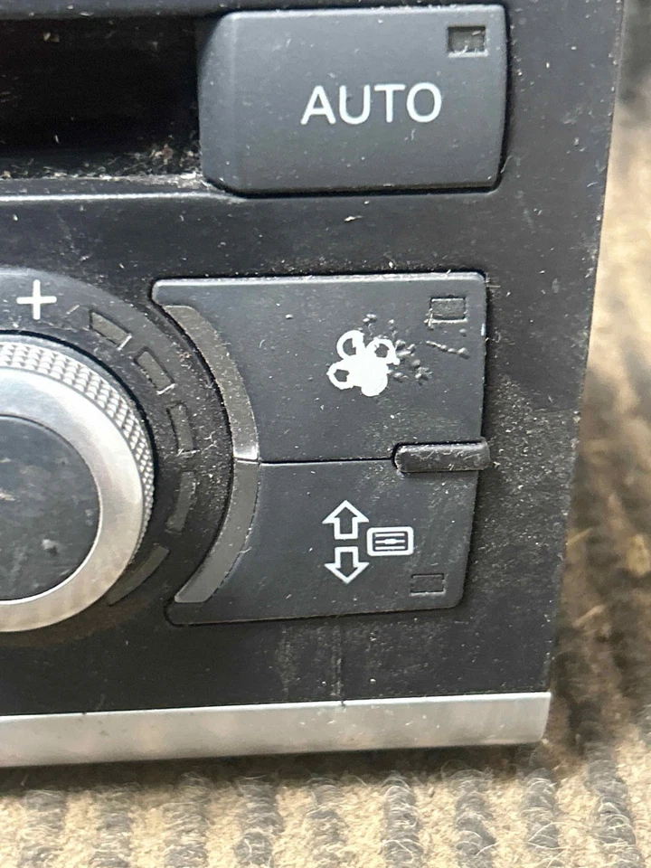 Fits 2007-2009 Audi Q7 Heater A/C Control OEM#:4L0820043FWET - Image 3 of 4