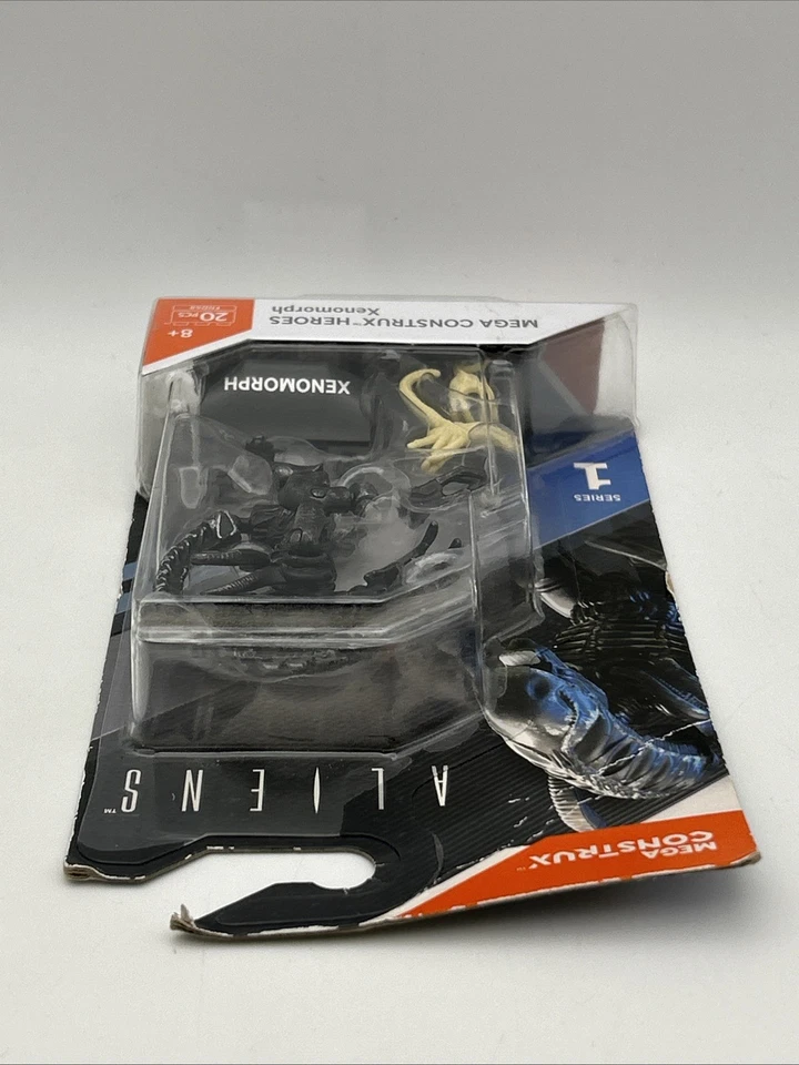 Mega Construx Heroes Series  Aliens XENOMORPH Mini Figure Grey w/Facehuggers  - Image 3 of 4