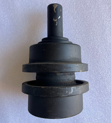 TOP ROLLER ,CARRIER FITS FOR CASE 1080     1080B     7700     8000 880
