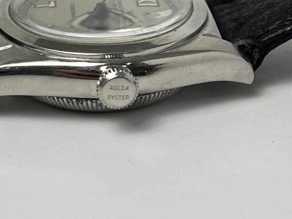 Vintage 40s Rolex Oyster Perpetual Chronometer Watch With Black Leather Strap - Image 4 of 4