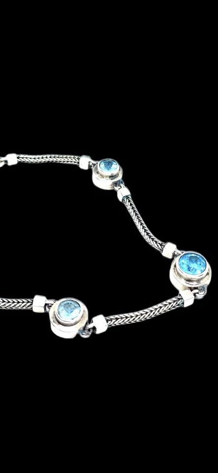 Pulsera Lori Bonn de plata de ley 925 con topacio azul Foto 2 de 4